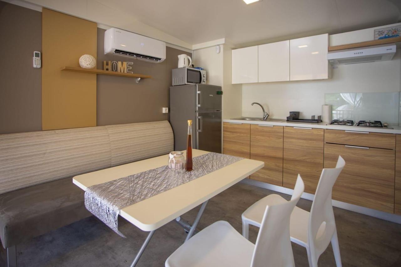 Oaza Mira Mobile Houses - Camp Basko Polje #Bestoffer Baška Voda Dış mekan fotoğraf